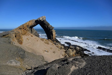 Arch rock, 55 metre high limestone arch, restricted diamond area, near Lüderitz, Karas region,