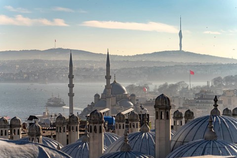 View over the roofs of the Süleymaniye Mosque to the New Mosque Yeni Cami and the Bosporus,