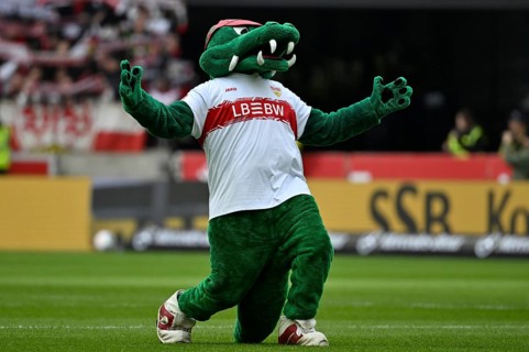 Mascot Fritzle VfB Stuttgart reading out the line-up, MHPArena, MHP Arena Stuttgart,