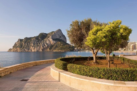 Beach promenade, Playa La Fossa-Levante, Mediterranean Sea, bay, Calpe, Costa Blanca, Spain