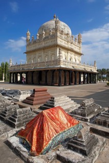 Gumbaz or mausoleum of Tipu Sultan and his family, Srirangapatna, Karnataka, India