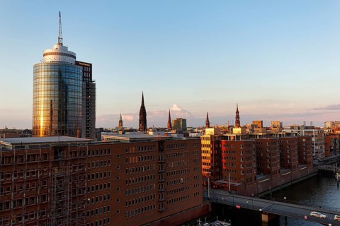Skyline with the five main churches, church towers of St. Petri, St. Jacobi, St. Katharinen, St.