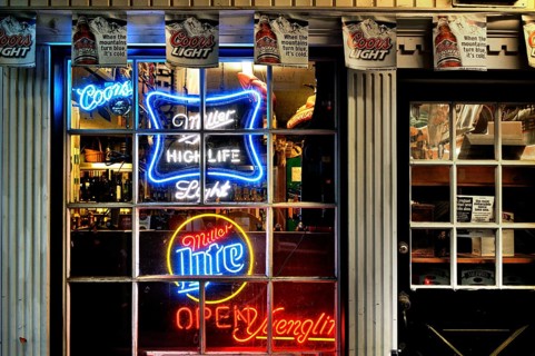 Illuminated advertising for a liquor store, Allamuchy, New Jersey, USA
