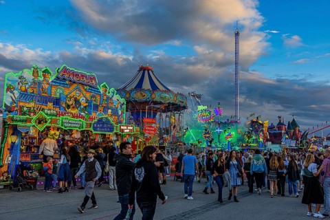 Visitors on the festival meadow, Theresienwiese, Oktoberfest, Munich, Upper Bavaria, Bavaria,