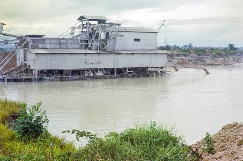Tanjung Tualang Dredge No.5 (TT5) tin mining dredger built in England in 1938 by F.W.Payne & Son,