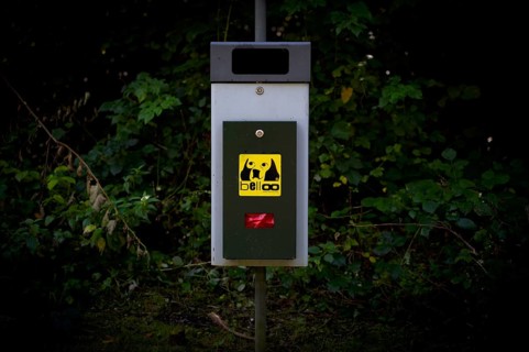 Belloo, belloo-combi-luca, logo, on dispenser for dog excrement bags, bag, bag dispenser for dog