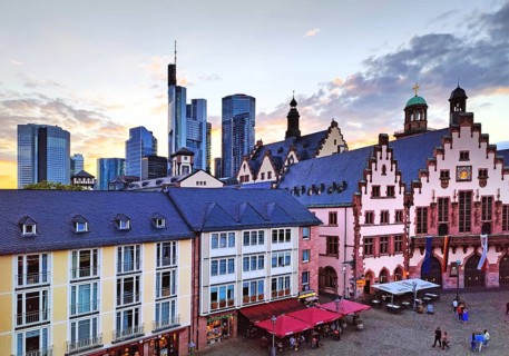 Römer, City Hall, Commerzbank and St Paul's Church in the background, Römerberg, Old Town,