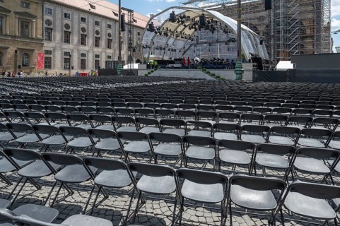 Seating in front of the start of Klassik auf dem Odeonsplatz, Munich, Bavaria, Germany