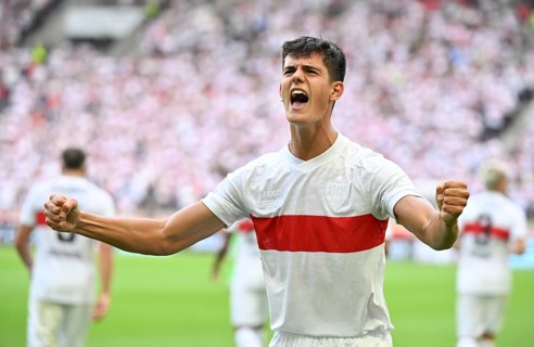 Goal celebration Jose Maria Chema Andres Baixauli VfB Stuttgart (30) Goal celebration Gesture