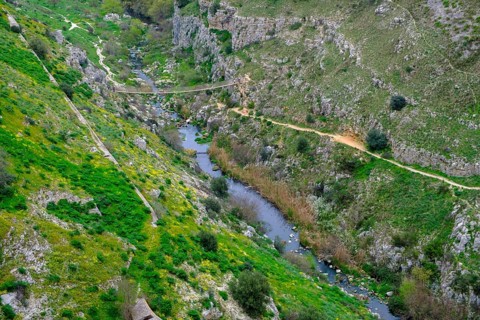 Gravinia Gorge, cave settlement, cave dwellings, houses, Sassi, Matera, Unesco World Heritage Site,