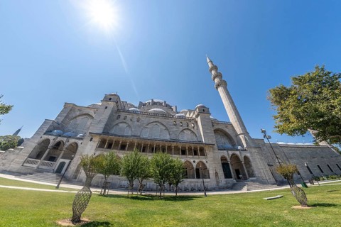 Suleymaniye mosque, a masterpiece of ottoman architecture, basks in the sunlight, showcasing its