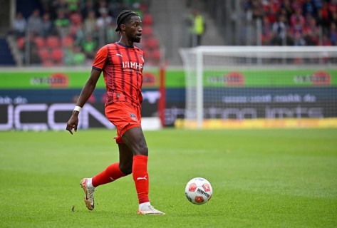 Omar Haktap Traoré 1. FC Heidenheim 1846 FCH (23) Action on the ball Voith-Arena, Heidenheim,