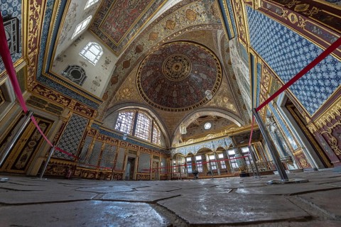 Wide angle view of the richly decorated interior of topkapi palace, showcasing intricate ottoman