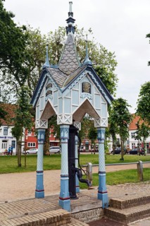 Market pump, Schwengelpumpe, pump with fountain house, architect Heinrich Rohardt, Old Town,