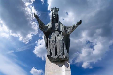 Ursula's Column, the sculpture was created in 1961 by the sculptor Emil Sutor, cloudy sky,