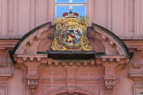 Historical town coat of arms on the former Konigshof, Hauptstrasse, Offenburg, Baden-Württemberg,