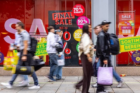 Galeria Karstadt Kaufhof with discounts and final sale. Shop of the department stores' group in