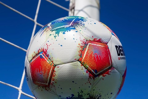 Close-up of the 2025/26 Bundesliga match ball (symbolic image)