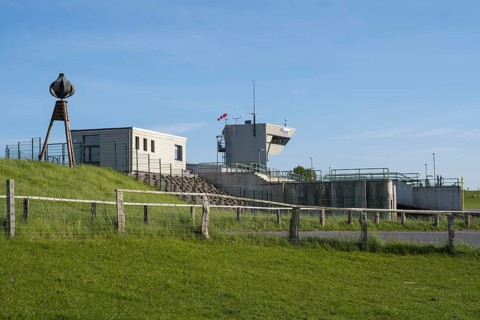 Lock, pumping station, Husumer Au, Husum, North Frisia, North Sea, Schleswig-Holstein, Germany