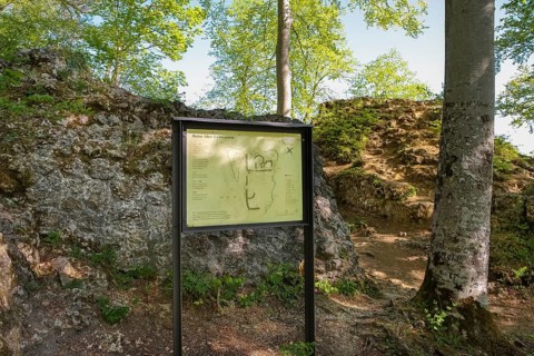 Ruin Alter Lichtenstein near Lichtenstein Castle, information board, site plan of the ruin, layout,