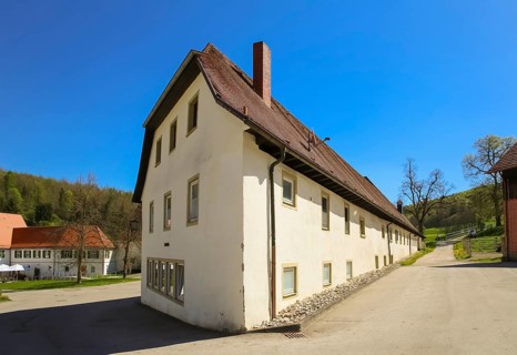 Outbuilding, house, stud farm, at the back left stud farm inn at the Lauterquelle, Offenhausen,