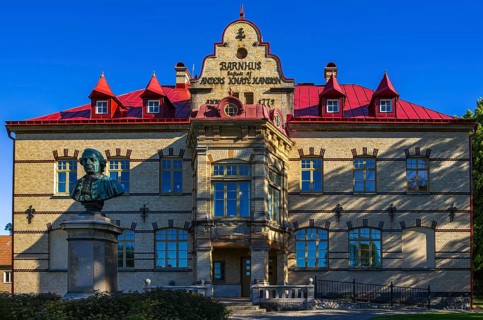 Historic school building of Gustafsberg, a former spa and bathing resort on the Byfjord in