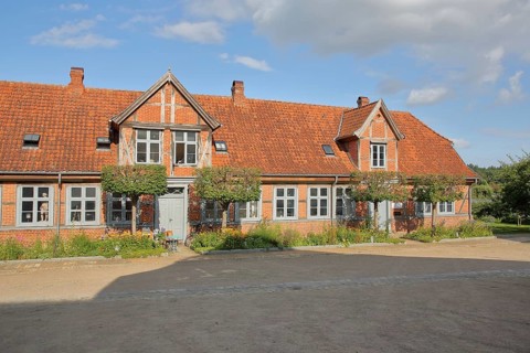 Half-timbered house on Mühlenplatz, brick building, Mölln, Schleswig-Holstein, Germany