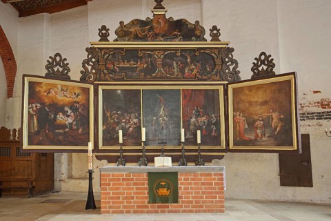 Gothic winged altar interior view, arts and crafts, painting, art, altar retable,