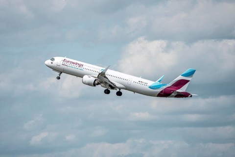 Eurowings, Airbus A321neo, takes off, Düsseldorf Airport, North Rhine-Westphalia, Germany