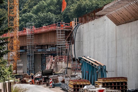 Major construction site at the Duisburg-Kaiserberg motorway junction, complete reconstruction and