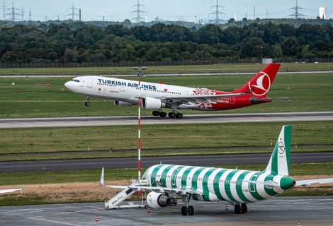 Düsseldorf Airport, Condor Airbus A321-200, aircraft on the apron, Turkish Airlines Airbus A330-200