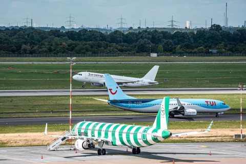 Düsseldorf Airport, Condor Airbus A321-200, aircraft on the apron, TUIFly Boeing 737 on the way to