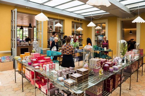 Interior view, Fragonard perfumery, perfume manufacturer, Grasse, Alpes Maritimes, Provence Alpes