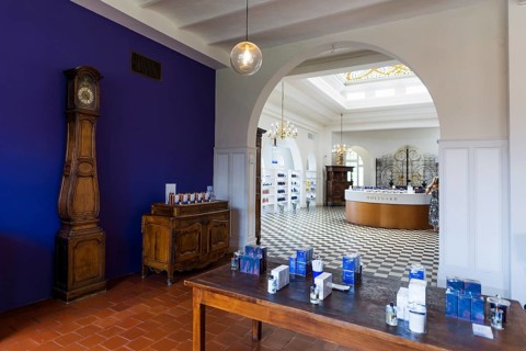 Interior view, salesroom, Perfumery Molinard, perfume manufacturer, Grasse, Alpes Maritimes,