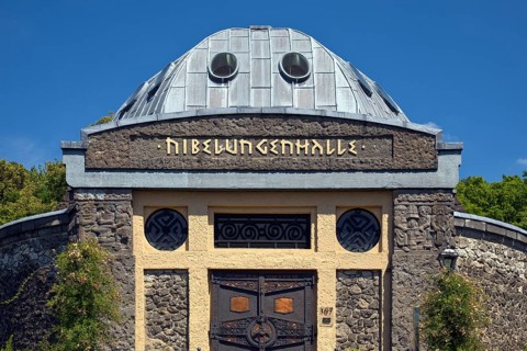 Nibelungenhalle, domed building based on an idea by Hermann Hendrich, Königswinter, North