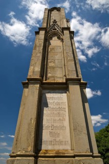 Landsturm monument, neo-Gothic pinnacle on the Drachenfels mountain, Siebengebirge, Königswinter,