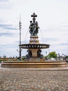 Fontaine des Trois Graces, Place de la Bourse, Bordeaux, Gironde, Nouvelle-Aquitaine, France