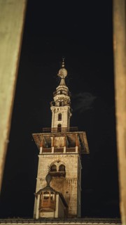 A night photo of the famous Umayyad Mosque in Damascus