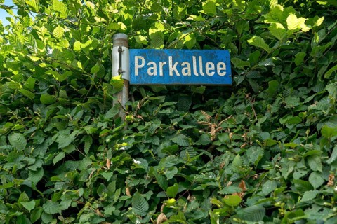 Parkallee, street sign, reich, Germany