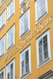 Mozart's birthplace in the sunny Getreidegasse in Salzburg