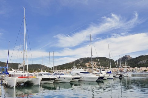 Yachts and sailing boats in the harbour, Port d'Andratx, Majorca, Balearic Islands, SpainFalaise