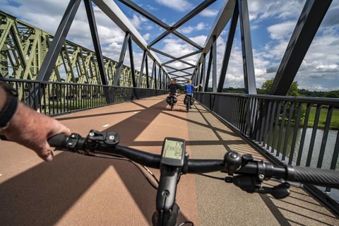 Ride over the De Massover cycle path bridge, over the Meuse south of Nijmegen, near Cuijk, part of