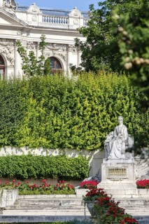 Sisi Monument, Empress Elisabeth Monument made of marble by Hans Bitterlich in the Vienna