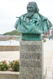 Sculpture, monument, bust, bronze bust of August Heinrich Hoffmann von Fallersleben, author of the