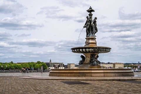 Fontaine des Trois Graces, Place de la Bourse, Bordeaux, Gironde, Nouvelle-Aquitaine, France