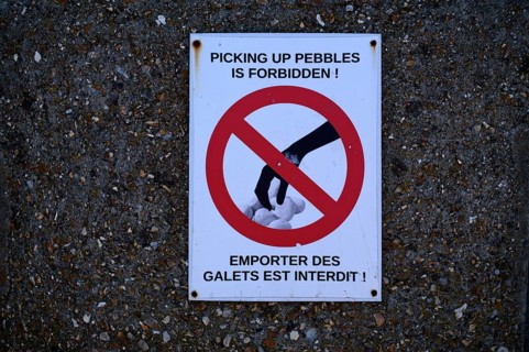 Sign, prohibition sign, collecting, no pebbles allowed, pebble beach, Étretat, Normandy,