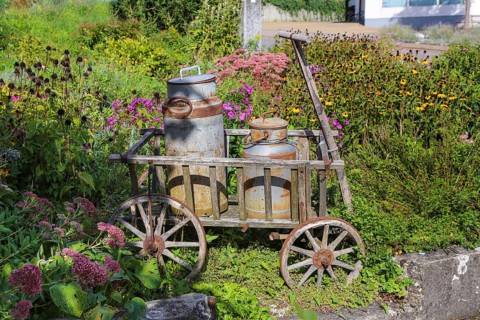 Kässtadel, KäStadel, on the lake, specialist cheese shop with bistro, cheese shop, delicatessen,