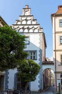 Hohe Lilie City Museum with passage to Mühlgasse, Naumburg (Saale), Saxony-Anhalt, Germany