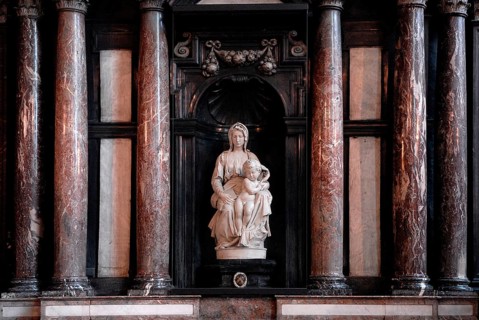 Bruges Madonna, sculpture by Michelangelo from 1501 to 1506, Moscron chapel of the Bruges Church of