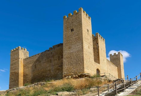 Historic walls and towers of Castillo de Sádaba, Sadaba castle, Zaragoza province, Aragon, Spain